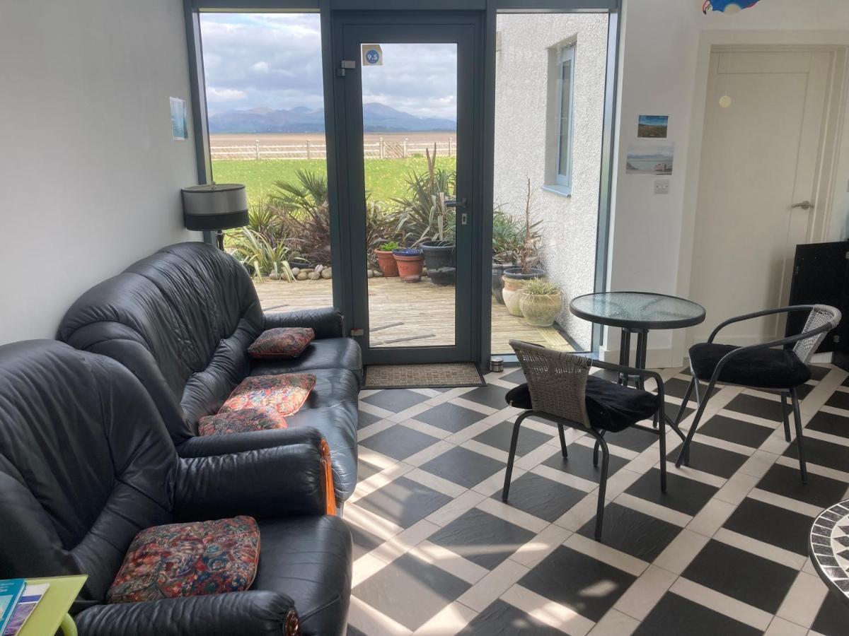Hh Accommodation Millom Bagian luar foto