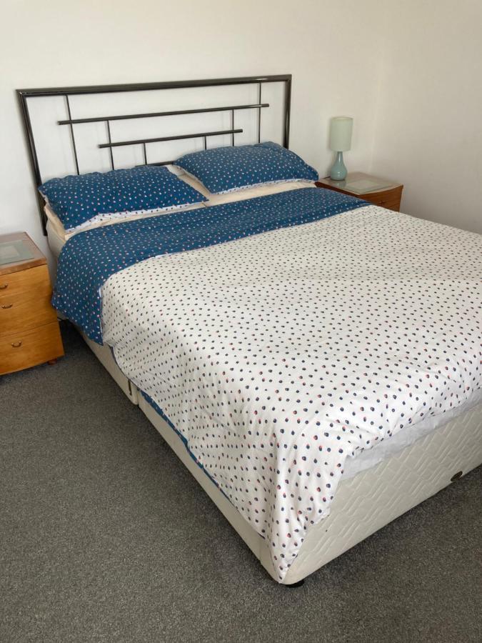 Hh Accommodation Millom Bagian luar foto
